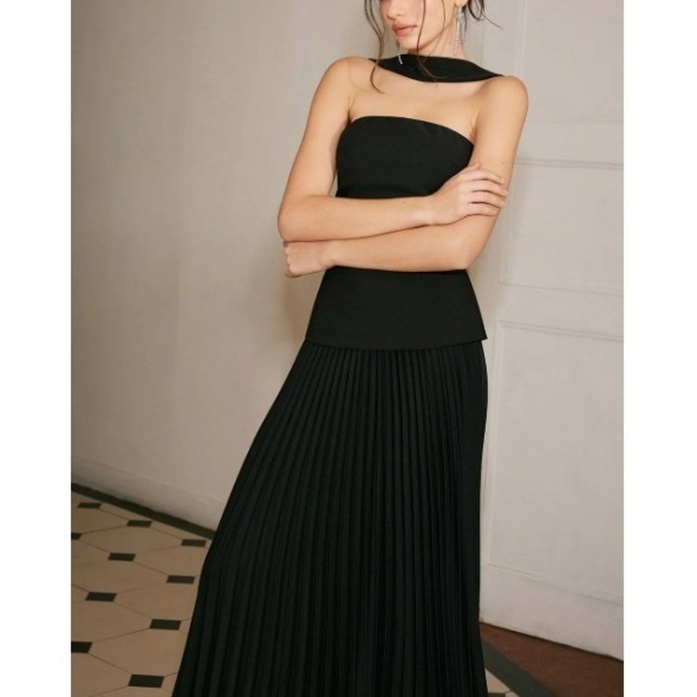 Commense Women's Black Strapless‎ Choker Design Pleated Panel Dress Size L NWT - Picture 3 of 9
